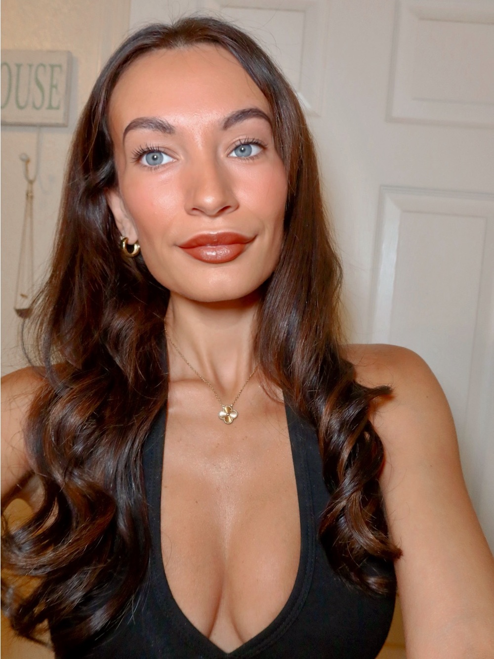 Meet your Posher, Dana - Picture 1 of 1